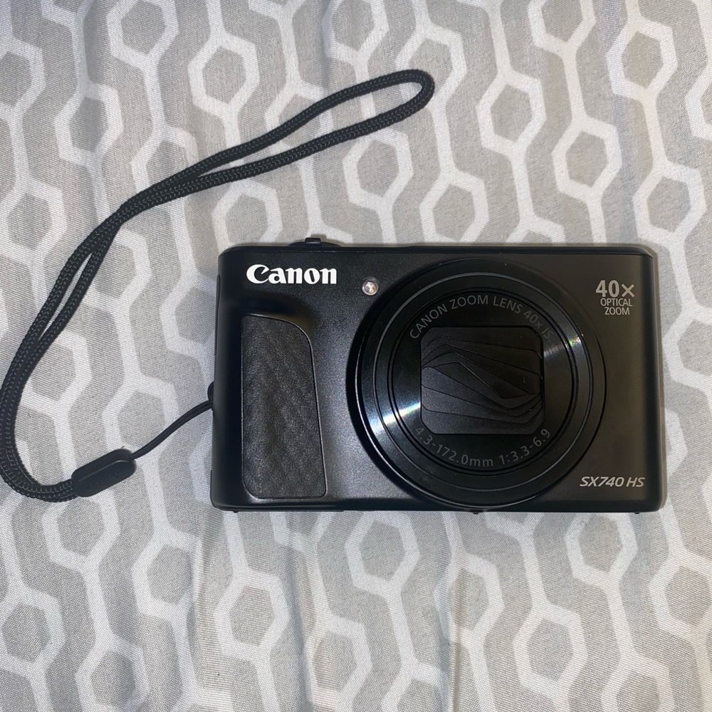 Canon Powershot sx740